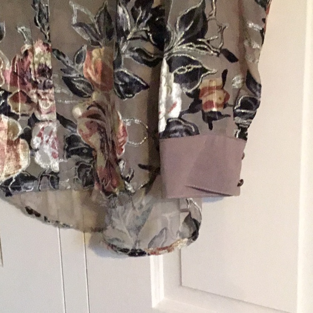 Blouse - Picture 3 of 4